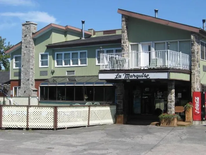 Hotel para 2 personas, con terraza además de jacuzzi y piscina - 1