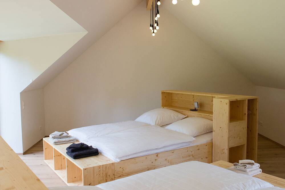 Welcome to the Vierseithof - living in the Haflinger stable in Doberschau-Gaußig, Oberlausitz-Niederschlesien