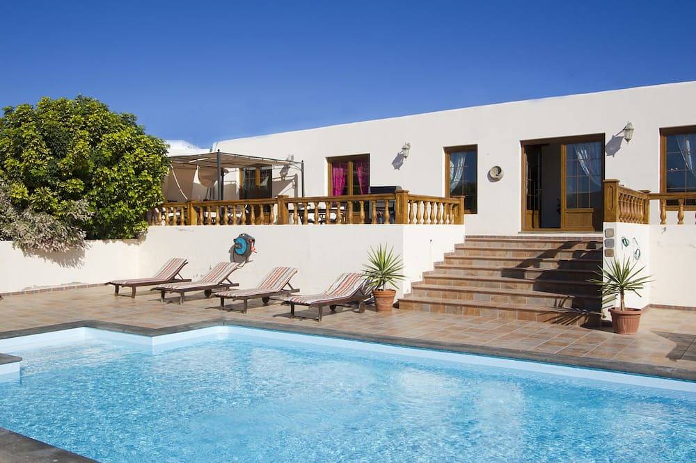 Villa Mercedes Luxus-Unterkunft für 8 Personen in Nazaret, Teguise