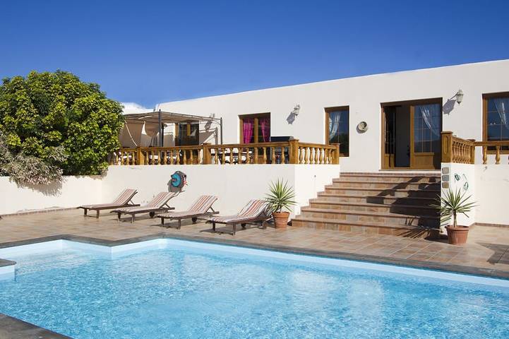 Ferienhaus für 10 Personen, mit Garten und Balkon