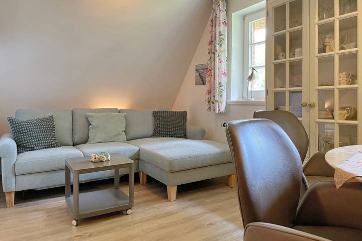 Ferienwohnung für 4 Personen, mit Pool und Garten sowie Sauna und Terrasse, kinderfreundlich - 1