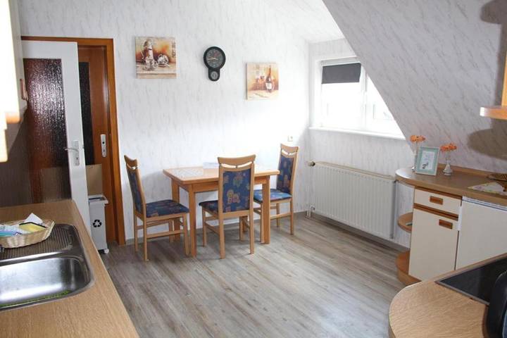 Gîte pour 5 personnes, avec vue et jardin à Trendelburg - 2