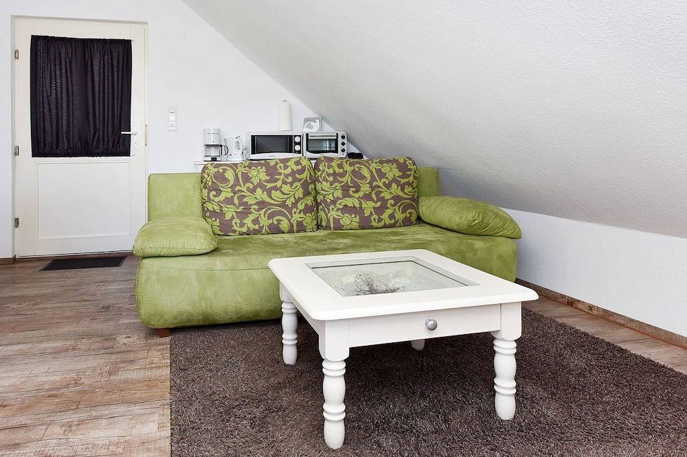 Ganze Wohnung, Ferienwohnung Schwalbennest - Haus Friesische Weite im Wangerland in Neugarmssiel, Wangerland