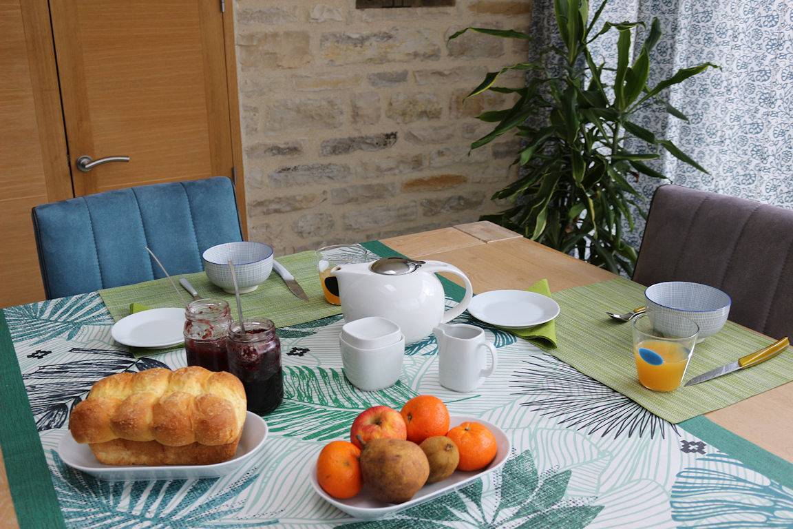 Chambres d'hôtes La Petite Parenthèse - Chambre Mya in Essoyes, Aube