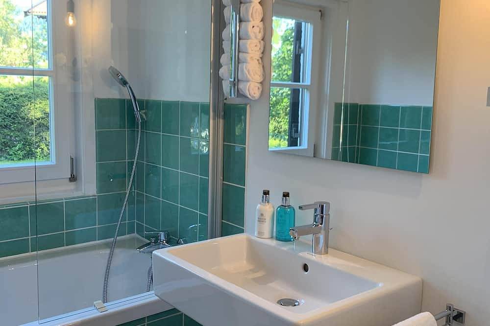 Traumhaftes Ferienhaus direkt am Tegernsee in Rottach-Egern, Bayerische Alpen