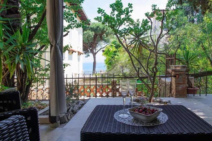 Apartamento de vacaciones para 4 personas, con vistas y jardín - 1