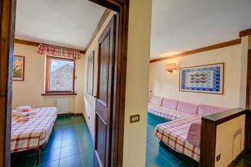 Baita per 4 Persone in Sauze di Cesana, Via Lattea, Foto 3