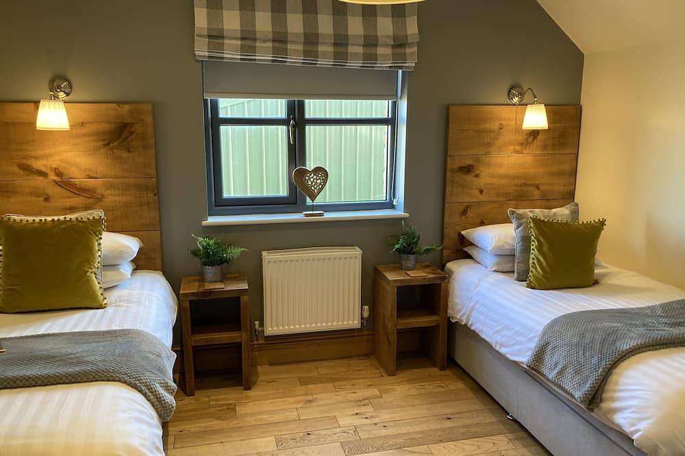 Redroofs Barn Pet Friendly in Weston (Nottinghamshire), Nottinghamshire