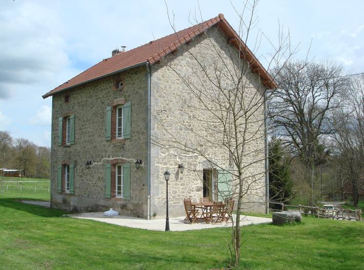 Gîte pour 6 personnes, avec vue sur le lac ainsi que terrasse et jardin dans la Creuse - 3