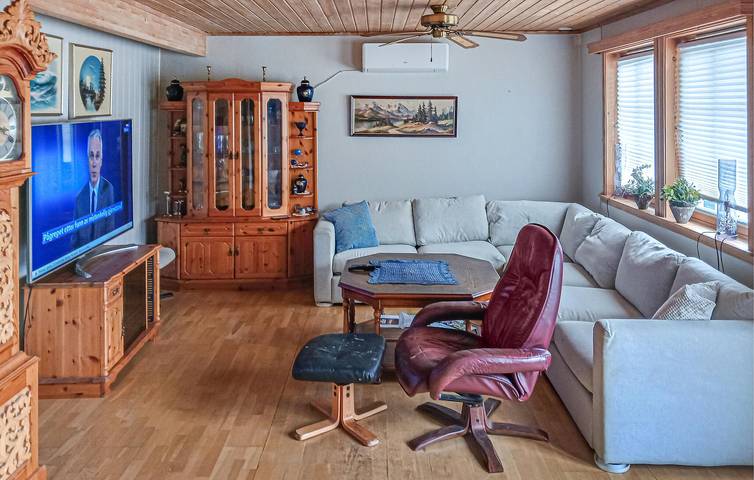 Ferienhaus für 12 Personen mit Sauna in Lillesand