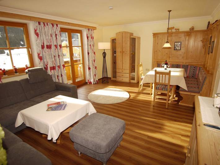 Ferienwohnung für 2 Personen, mit Balkon und Terrasse sowie Garten und Sauna in Grän - 3