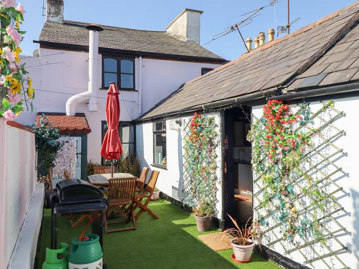 Holiday rental for 6 people, with garden, with pets in Flintshire