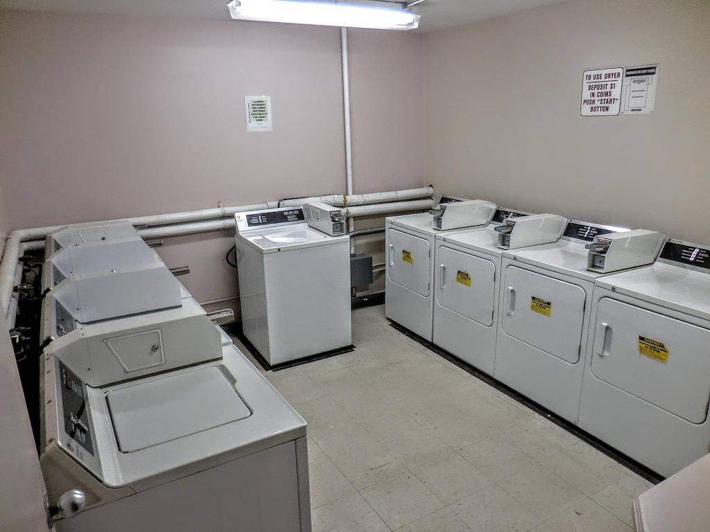 Ganze Wohnung, 1Br / 1Ba - Parkplatz an der Hangseite Wi-Fi - Neben Liften und Dorf - Nice in Snowshoe, Greenbrier River