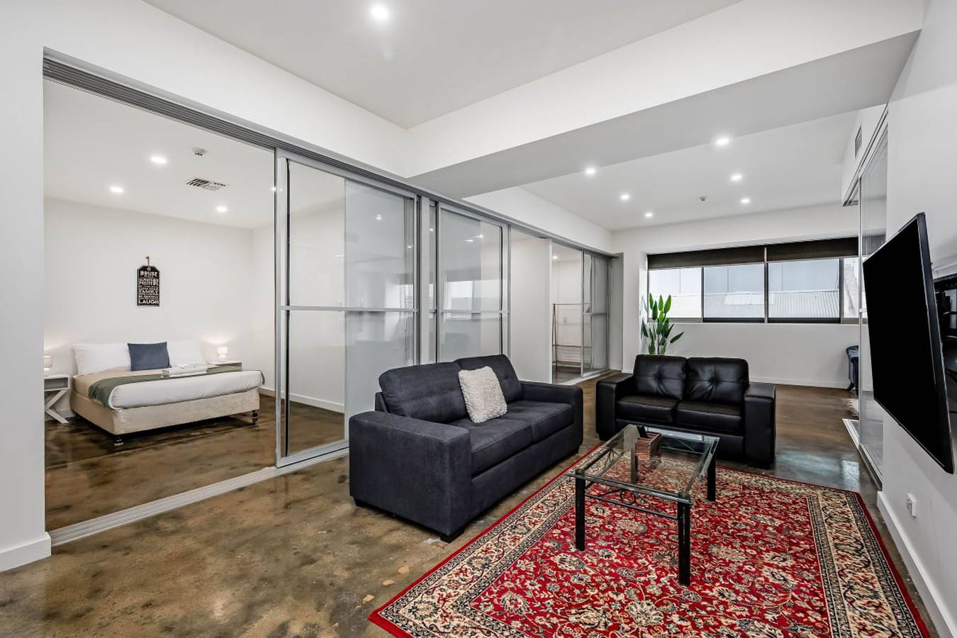 Holiday Rental for 10 People in Adelaide, South Australia