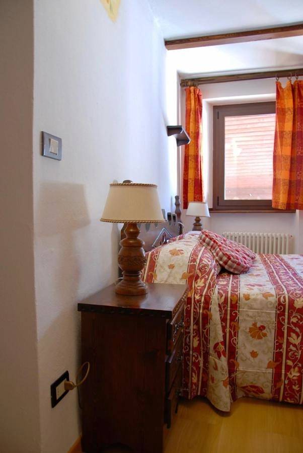 Location de vacances pour 3 personnes, avec vue et jardin dans Nus - 3