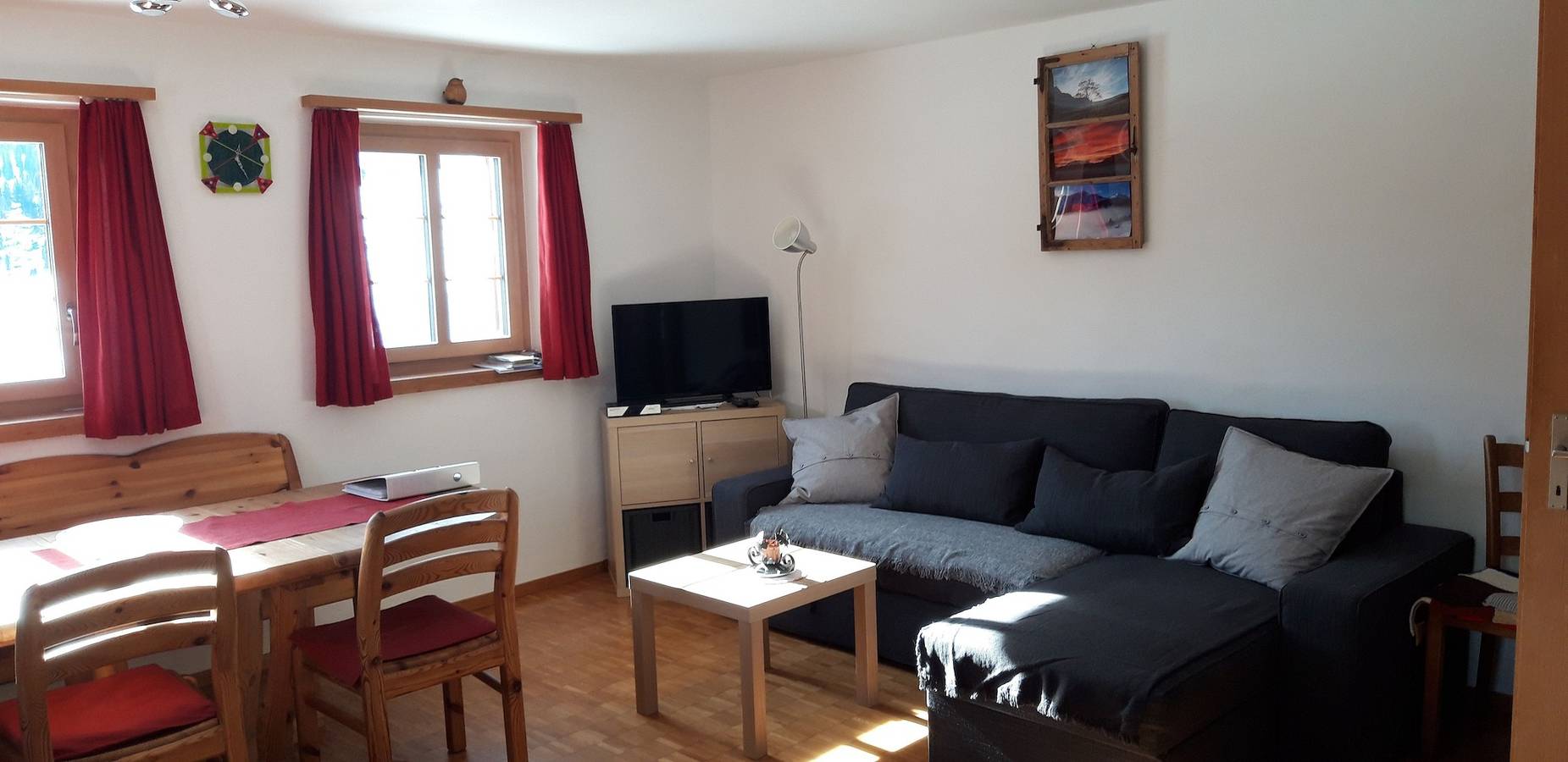 Entire holiday apartment, "Hof Gross Gada" on the ski piste in Tschappina, Lepontine Alps