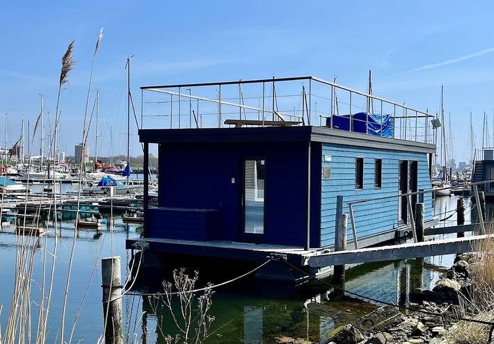 Hausboot für 4 Personen, mit Terrasse und Ausblick in Großenbrode - 2