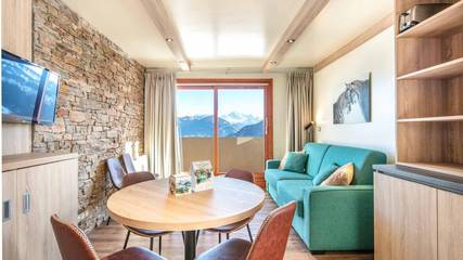 Gîte pour 6 personnes, avec piscine et balcon à La Léchère