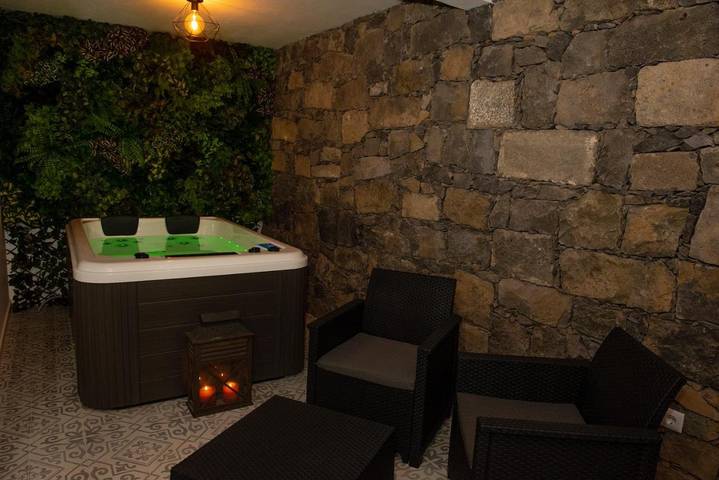 Location de vacances pour 4 personnes, avec jardin ainsi que terrasse et vue dans Furnas - 3