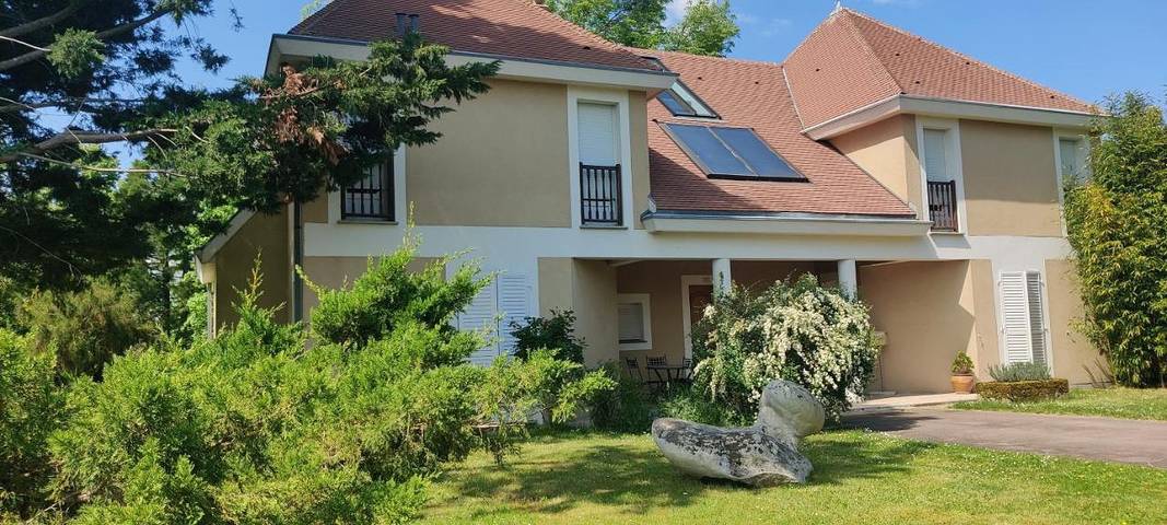 Gîte pour 14 personnes, avec vue et jardin, animaux acceptés dans Villotte-sur-Aire