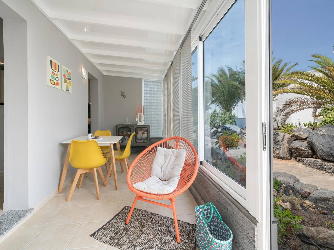 Luxus-Bungalow in Charco del Palo mit Pool, Wlan, Klimaanlage und Parkplatz in Charco del Palo, Haría