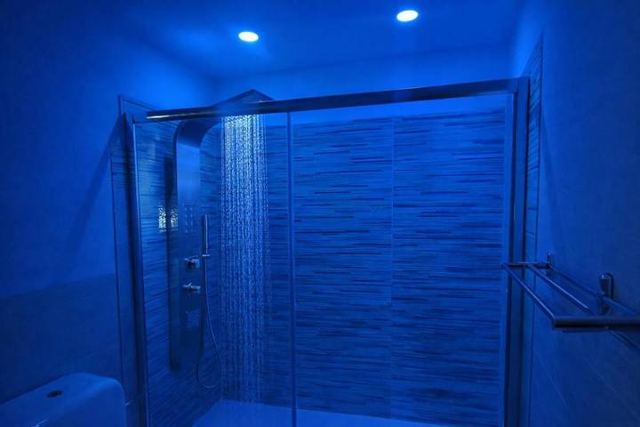 Location de vacances pour 7 personnes, avec piscine ainsi que jardin et vue, animaux acceptés à Piedimonte Etneo - 4