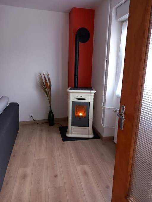 Gîte pour 4 personnes, avec vue et terrasse, animaux acceptés dans Belonchamp - 3