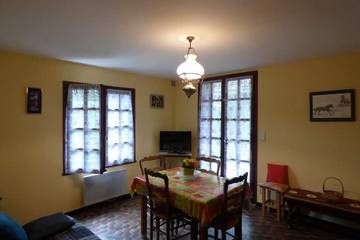 Location De Vacances pour 2 Personnes dans Confort, Parc naturel régional du Haut-Jura, Photo 4