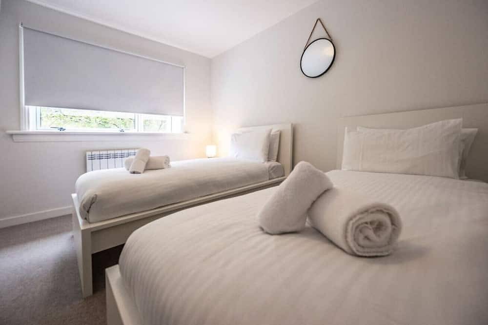 Entire apartment, Highland Lookout in Fort William in Fort William, Loch Linnhe