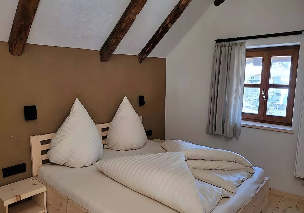 Entire apartment, Apartment 'Hoamisch' with Mountain View, Private Garden and Wi-Fi in Laudes, Mals