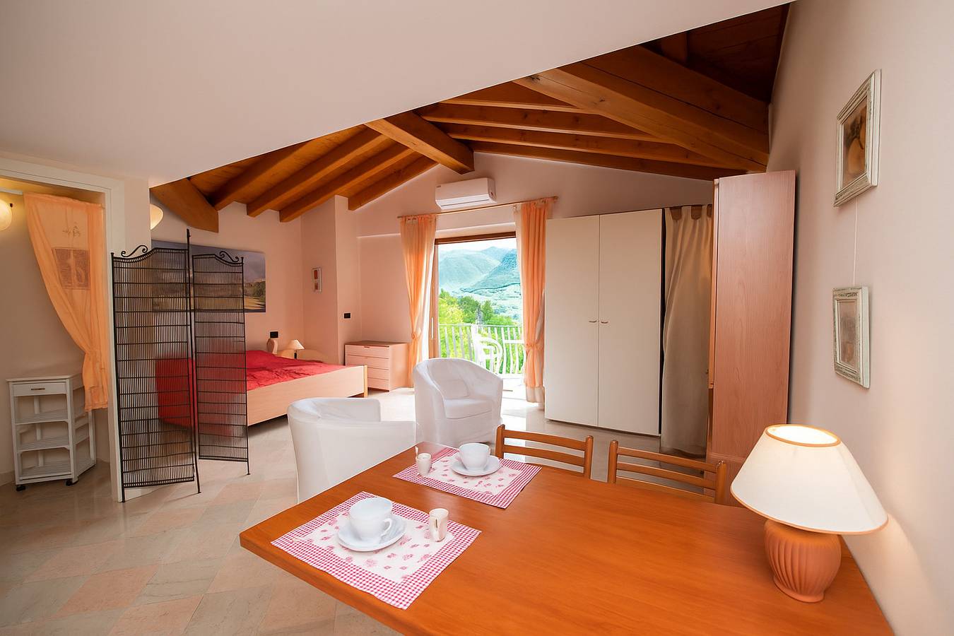 Appartement entier, Feeling House - Appartamento Magico Lago in Salò, Montagnes autour du lac de Garde