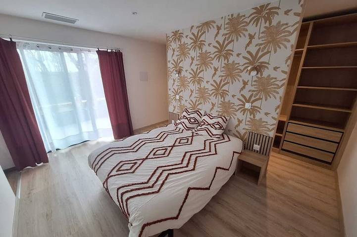 Location de vacances pour 4 personnes, avec Balcon et Jacuzzi à Cunèges - 2