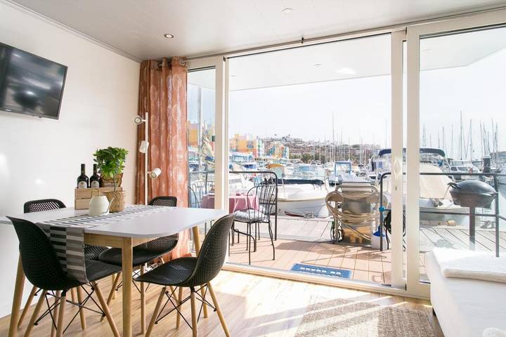Boot für 2 Personen, mit Balkon und Terrasse sowie Ausblick in Portugal
