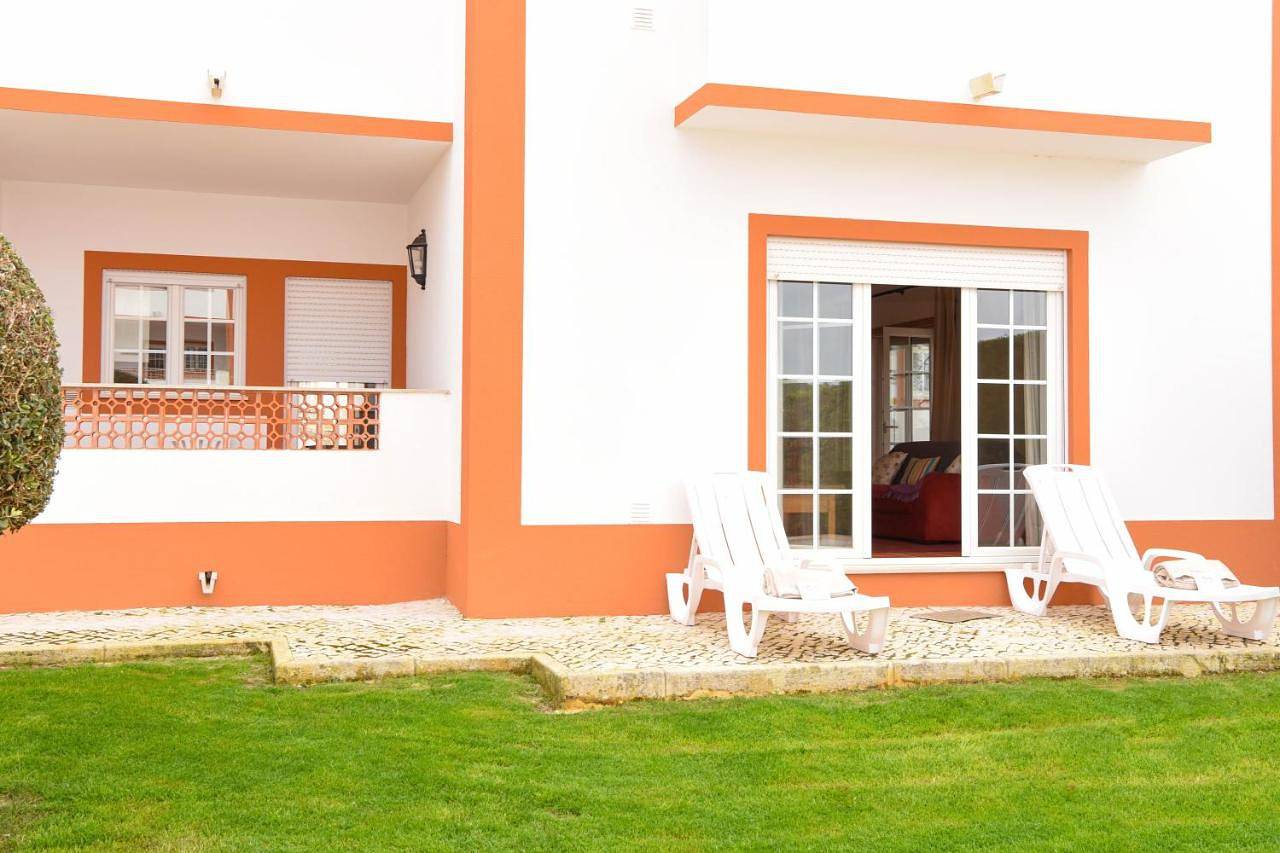 Apartamento inteiro, Two-Bedroom Apartment in Amoreira, Leiria distrito