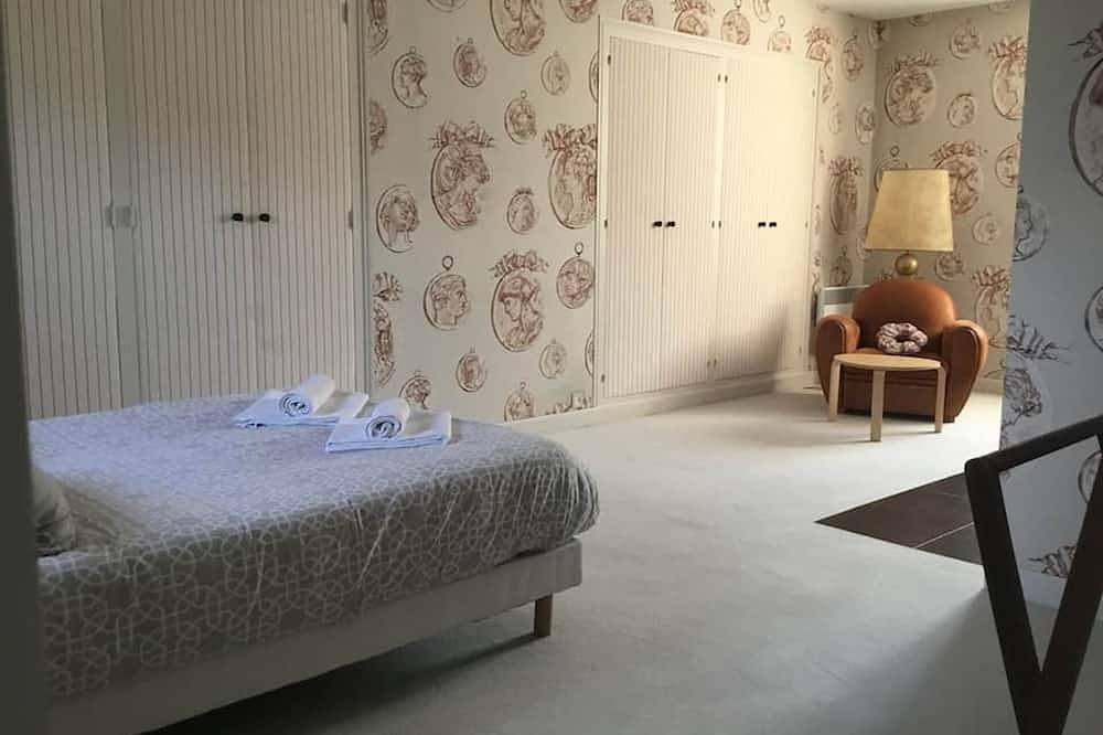 Ganze Wohnung, 5-star villa with a large pool, hot tub, and sauna in the Loire Valley in Montrichard, Blois und Umgebung