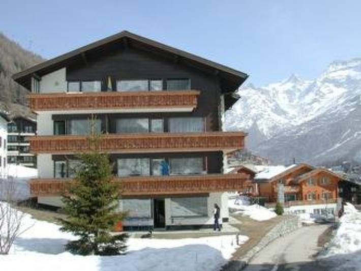 Entire apartment, Azalea 5 in Saas-Fee, Wallisian Alps