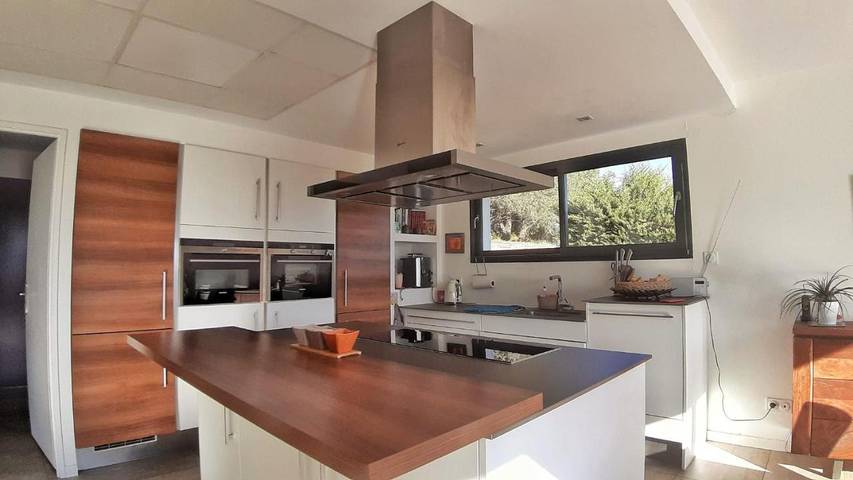 Location de vacances pour 6 personnes, avec jardin ainsi que piscine et jacuzzi à Soumont - 3