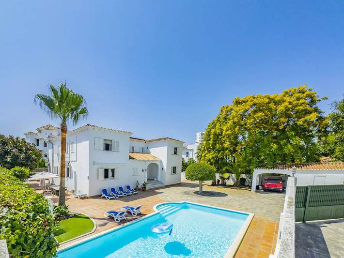 Villa for 14 people, with garden in La Cala de Mijas