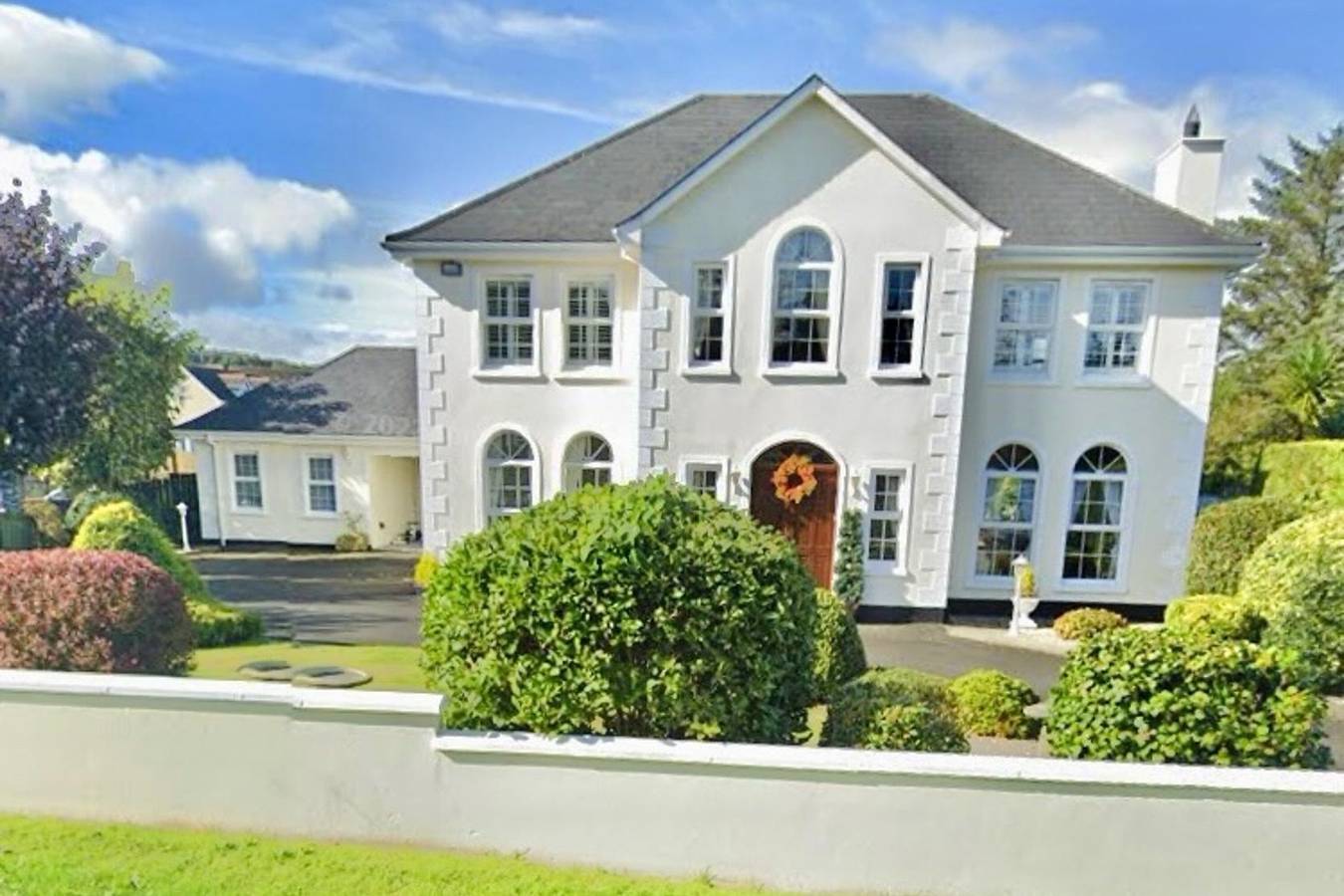 Entire studio, 1 Bed Flat - Sleeps 2 - Parking - Garden in County Londonderry