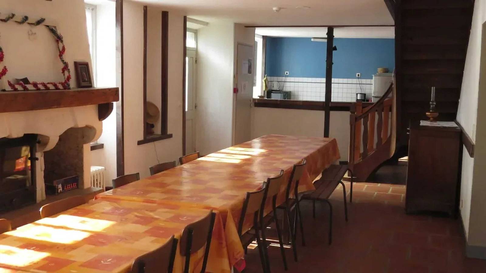 Amplia casa de vacaciones con piscina en Razès 190 m² con vista in Razès, Región de Bellac