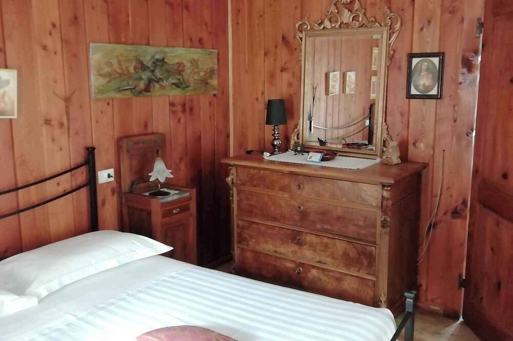 Ferienhaus In ruhiger Lage in den Bergen am Rande des Flusses mit Blick auf den Wald gelegen in Ceppo Morelli, Walliser Alpen