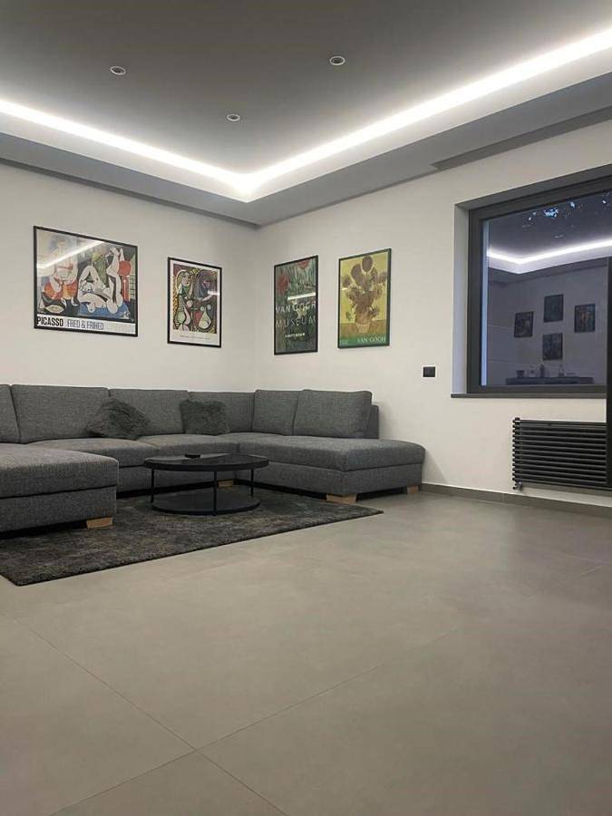 Location de vacances pour 4 personnes, avec jardin ainsi que piscine et jacuzzi à Pedara - 2