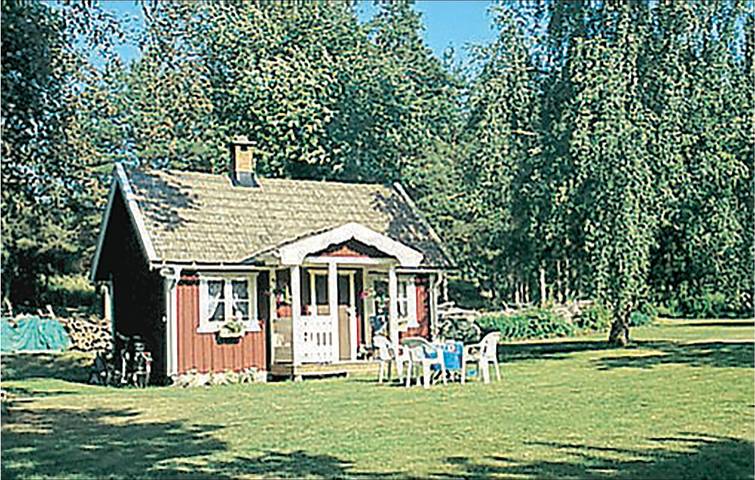 Hus för 2 Personer med sjöutsikt in Högsby
