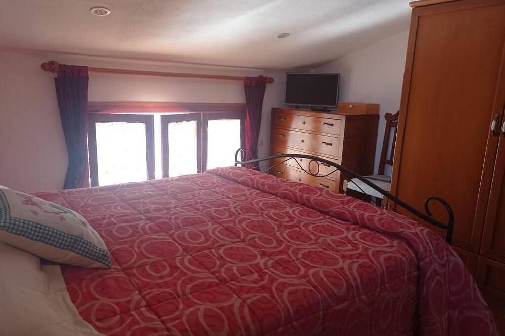 Appartamento intero, Accogliente Mansarda Vista Mare in Oliveri, Provincia di Messina