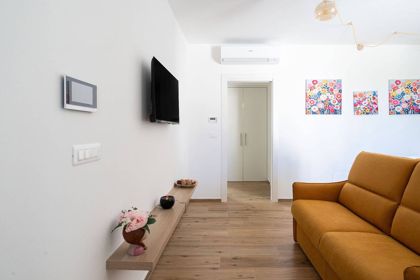 Eleven House by Barbarhouse in Bari, Provincia di Bari