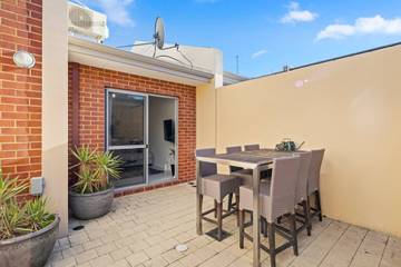 Holiday Home for 6 People in Perth, Western Australia, Photo 2