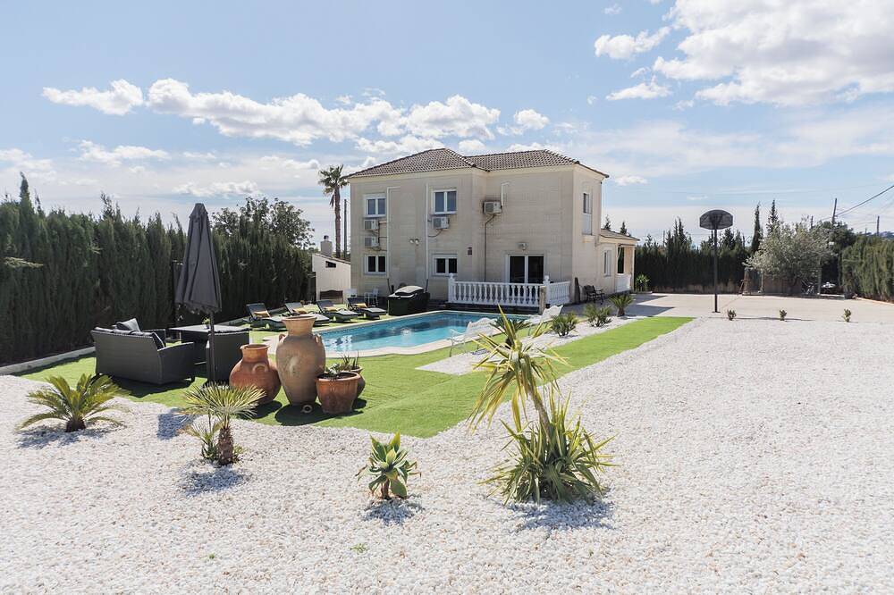 4-bedrooms villa in Liria, 25 min to Valencia in Liria, Provincia de Valencia