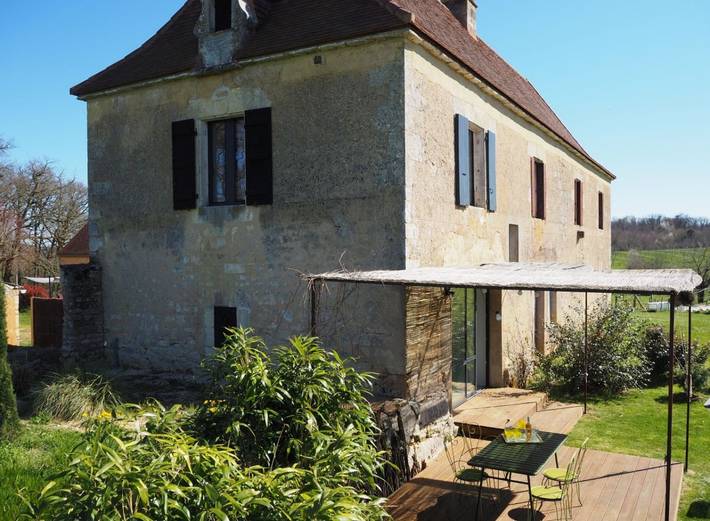 Gîte pour 4 personnes, avec terrasse et jardin à Cénac-et-Saint-Julien - 2