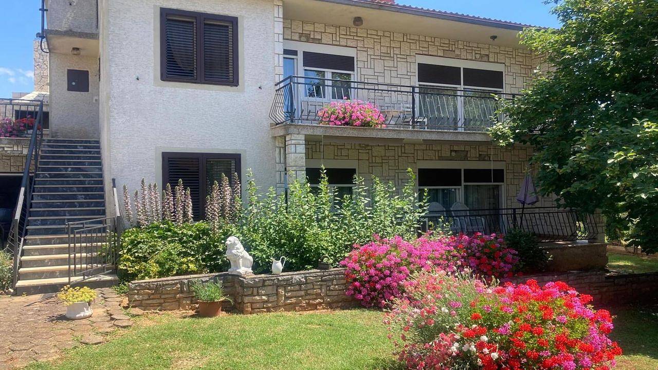 Ganze Ferienwohnung, Ferienwohnung für 5 Personen (70 m²) in Kaštelir in Kastelir, Općina Kaštelir - Labinci