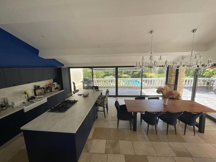 Location de vacances pour 8 personnes, avec vue ainsi que piscine et terrasse à Saint-Marcel-sur-Aude - 3